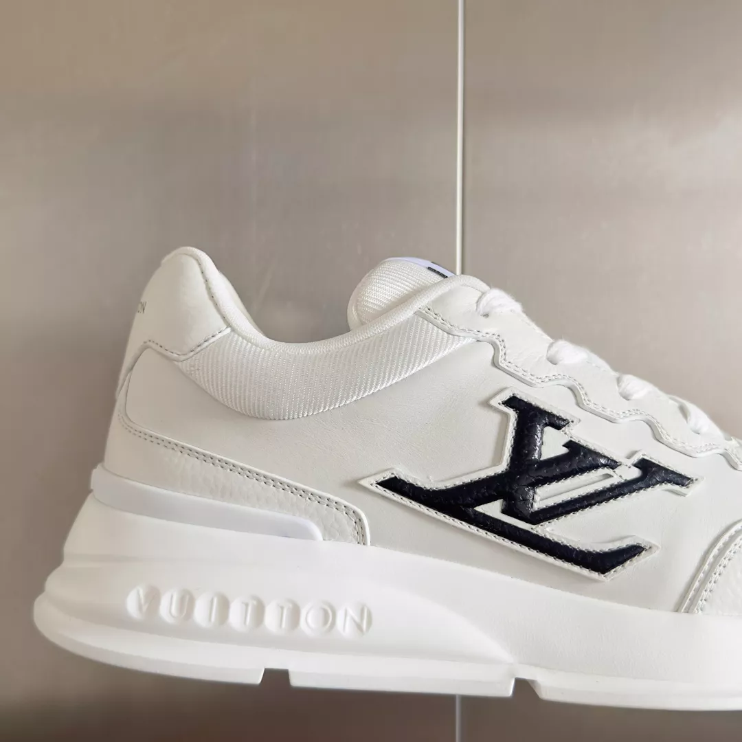 WellDesigned 8450 Louis Vuitton Casual Shoes For Men