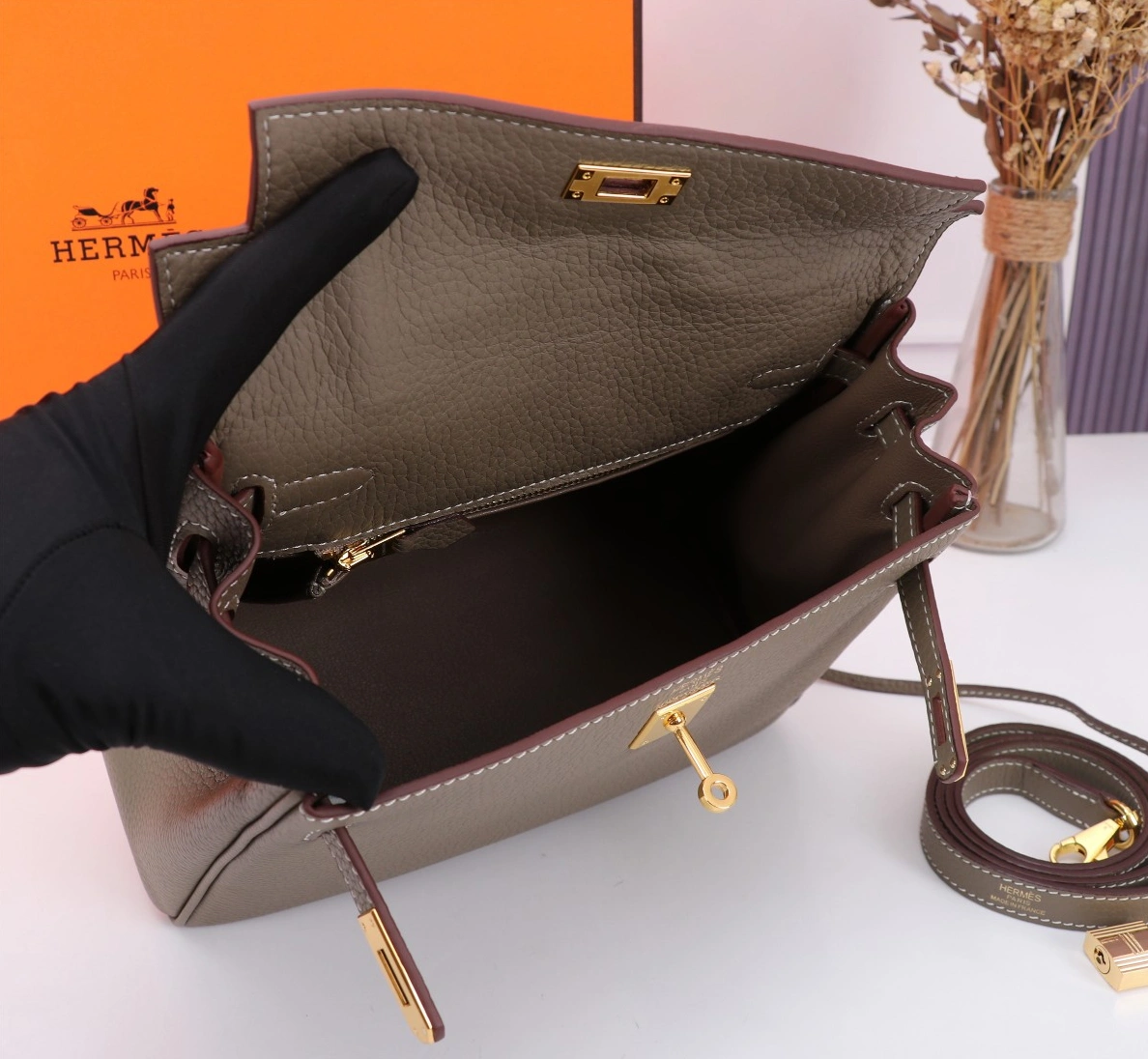 WellDesigned 8632 Hermes AAA Quality Handbags For Women