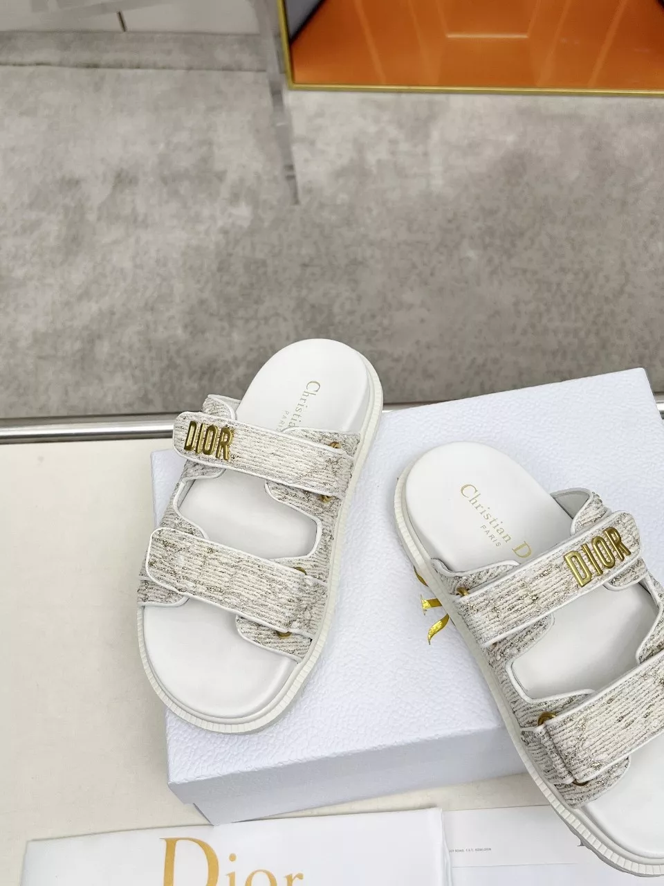WellDesigned 864 Christian Dior Slippers For Women