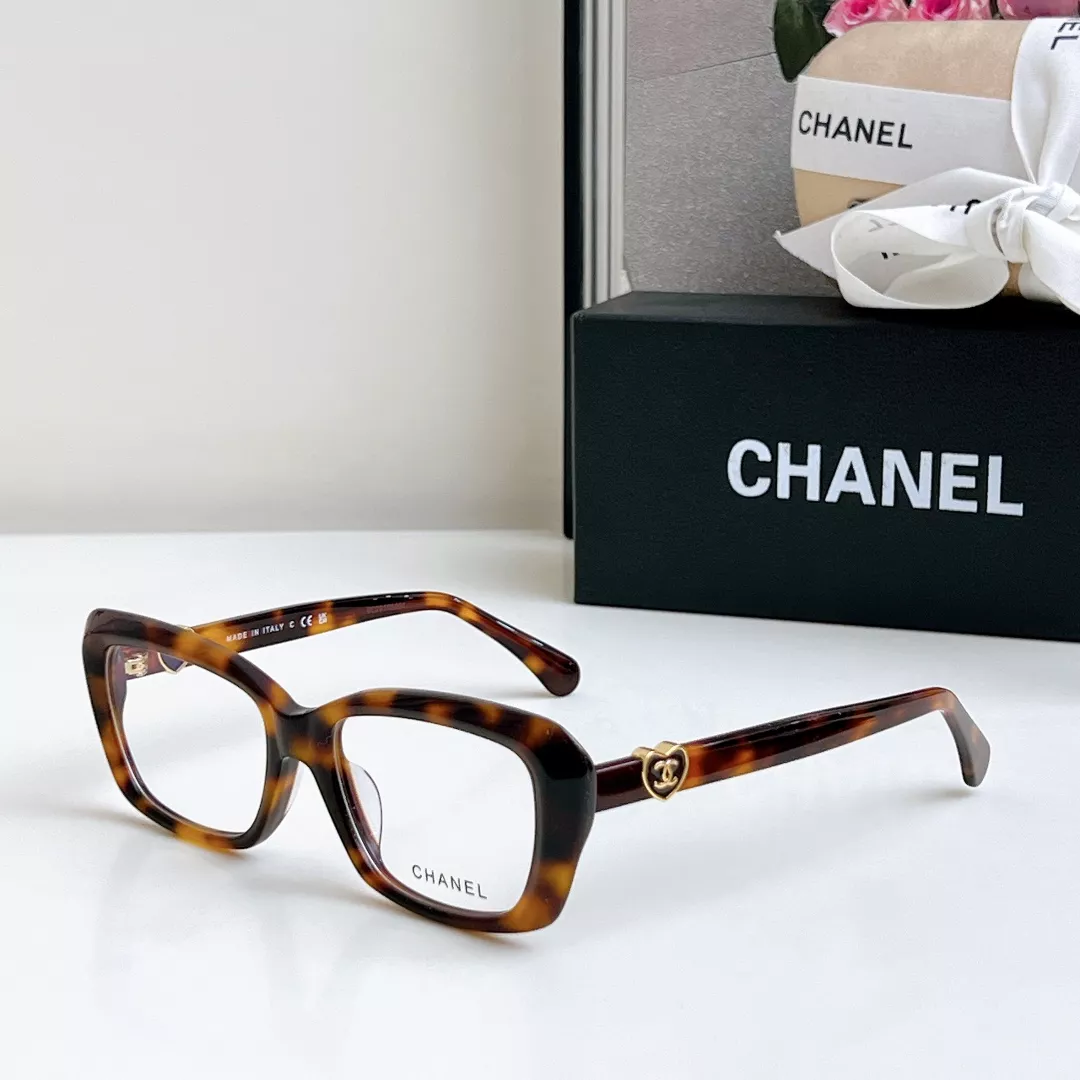 WellDesigned 865 Chanel Goggles