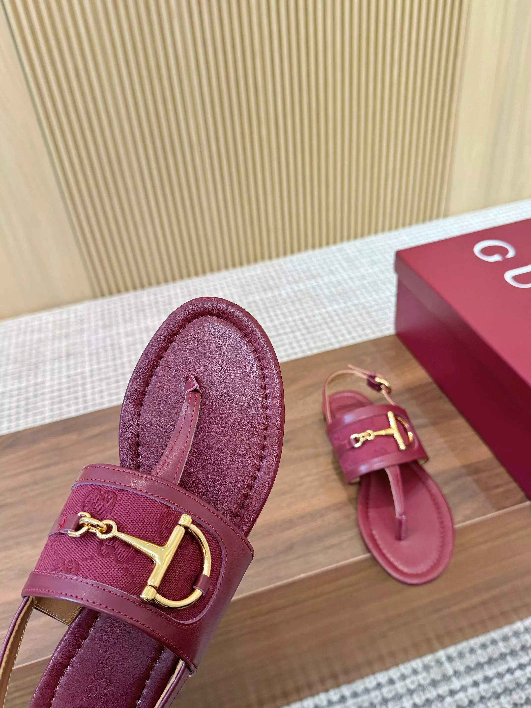 WellDesigned 8687 Gucci Sandal For Women
