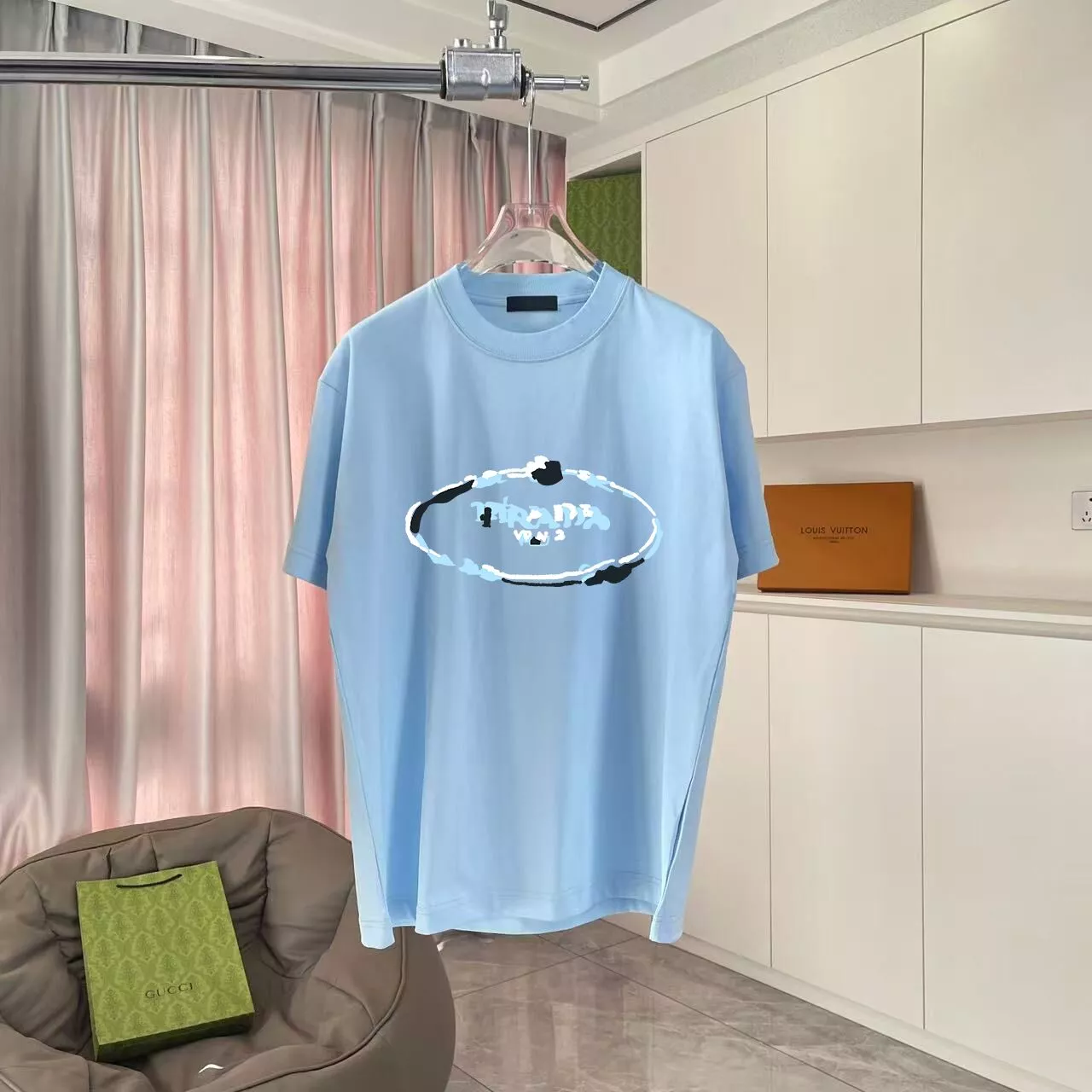 WellDesigned 8738 Prada T-Shirts Short Sleeved For Unisex