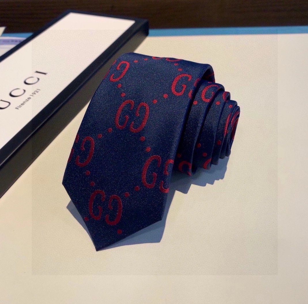 WellDesigned 8901 Gucci Necktie For Men