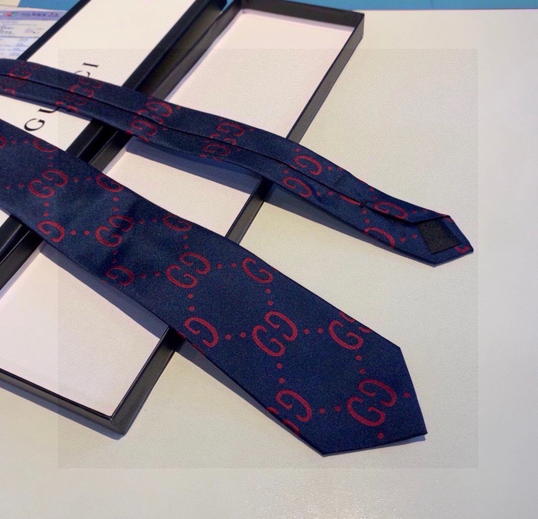 WellDesigned 8901 Gucci Necktie For Men