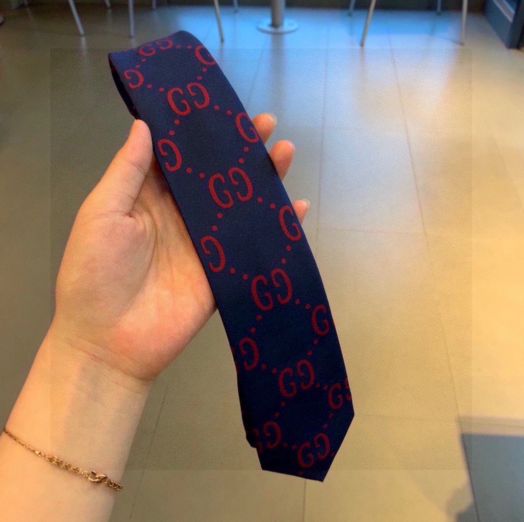 WellDesigned 8901 Gucci Necktie For Men