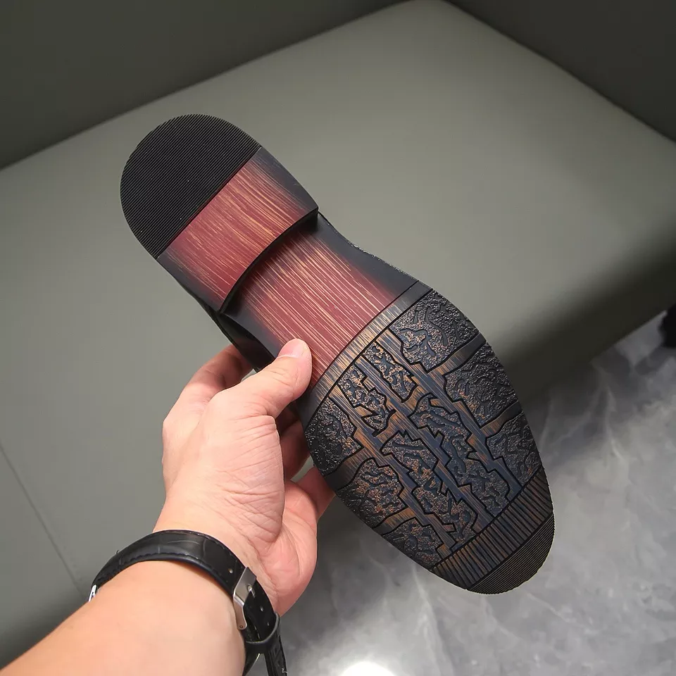 WellDesigned 8962 Versace Leather Shoes For Men
