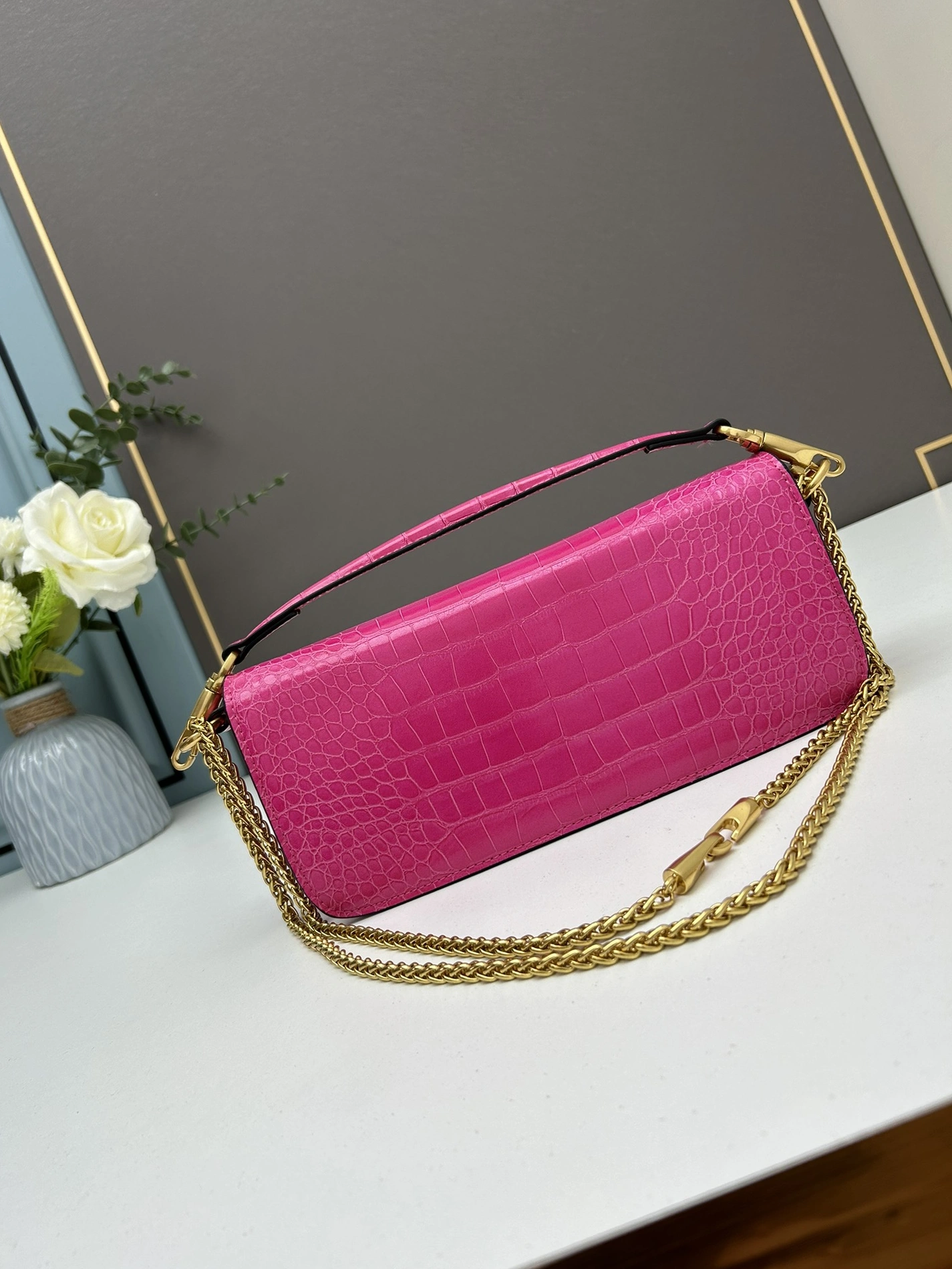 WellDesigned 9053 Valentino AAA Quality Shoulder Bags For Women