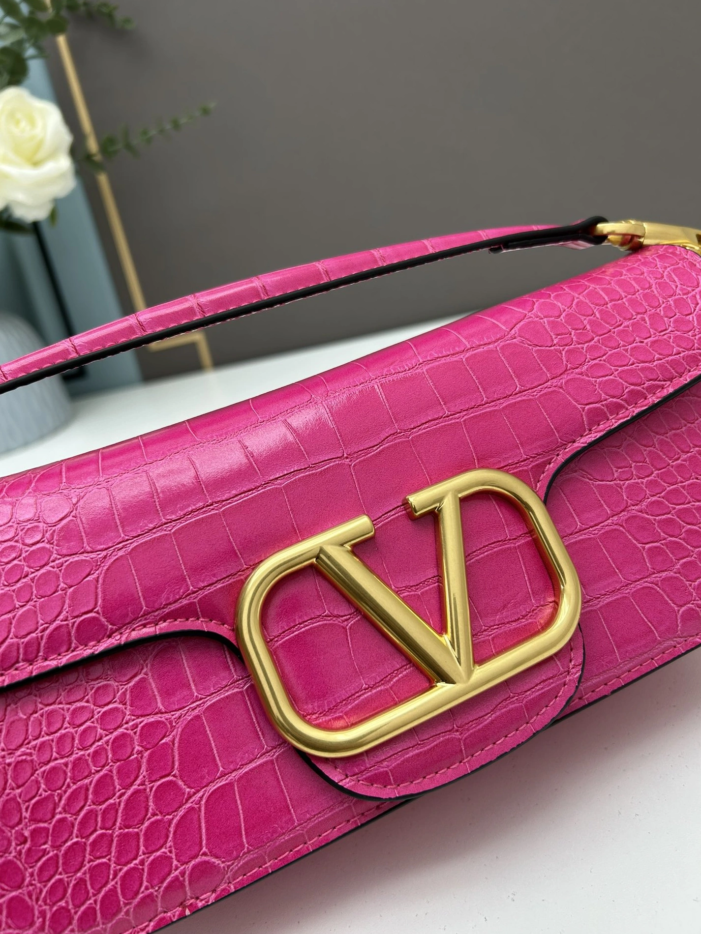 WellDesigned 9053 Valentino AAA Quality Shoulder Bags For Women