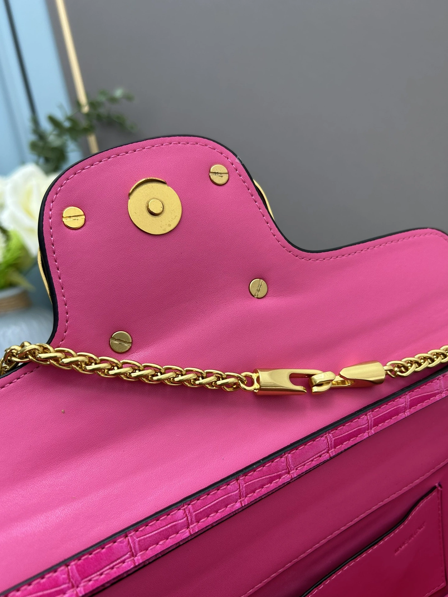 WellDesigned 9053 Valentino AAA Quality Shoulder Bags For Women