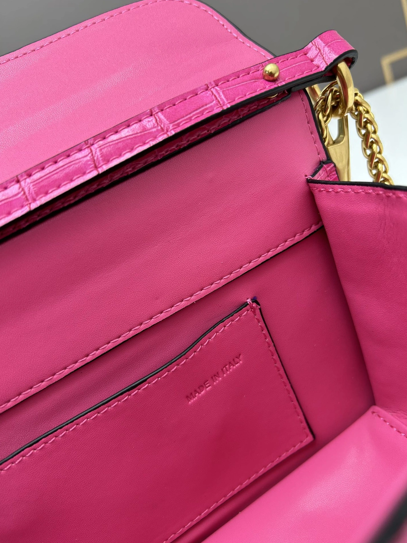 WellDesigned 9053 Valentino AAA Quality Shoulder Bags For Women