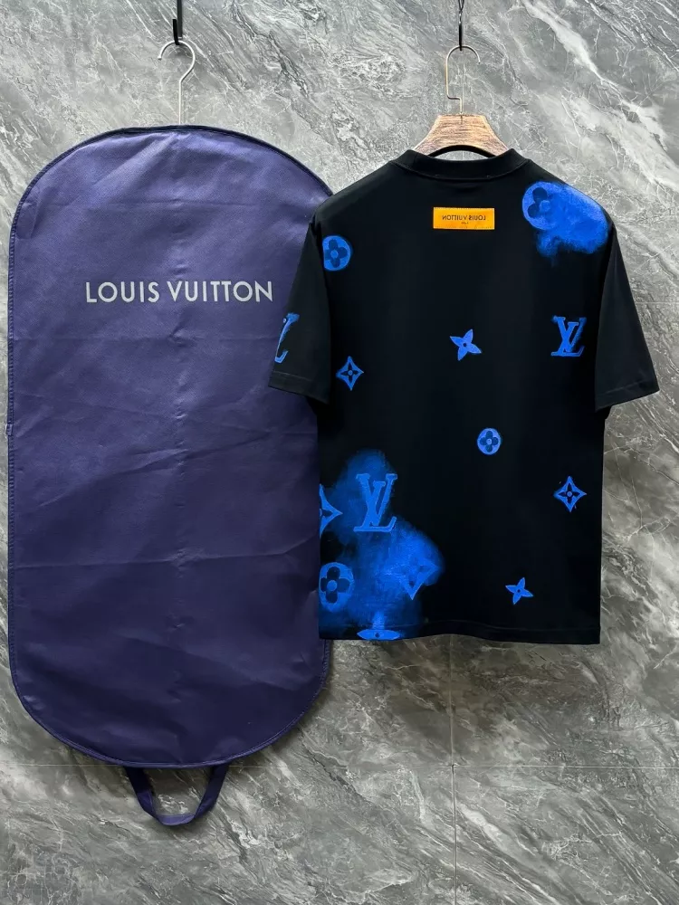 WellDesigned 9066 Louis Vuitton LV T-Shirts Short Sleeved For Unisex