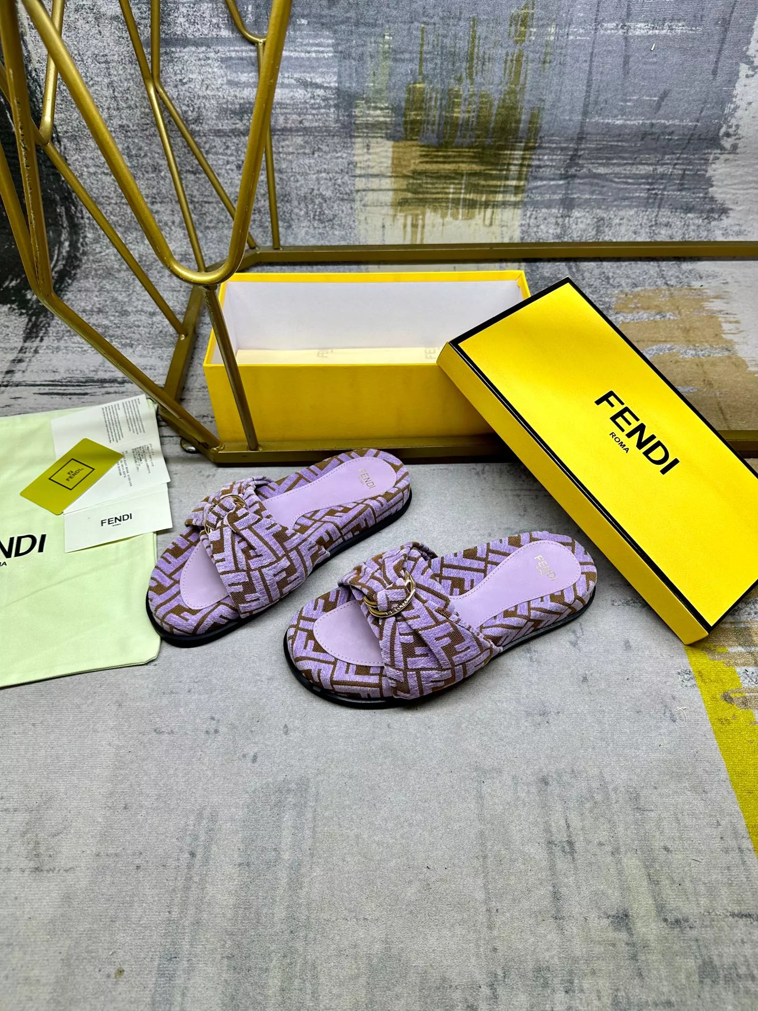 WellDesigned 9086 Fendi Slippers For Women