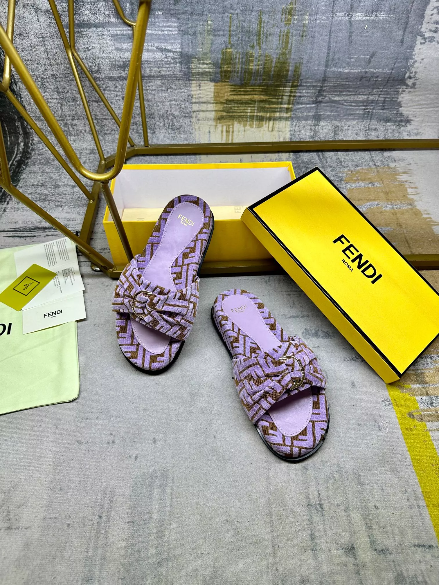 WellDesigned 9086 Fendi Slippers For Women
