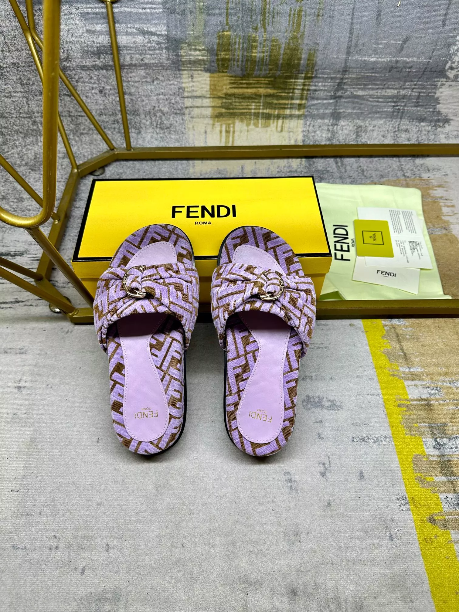 WellDesigned 9086 Fendi Slippers For Women
