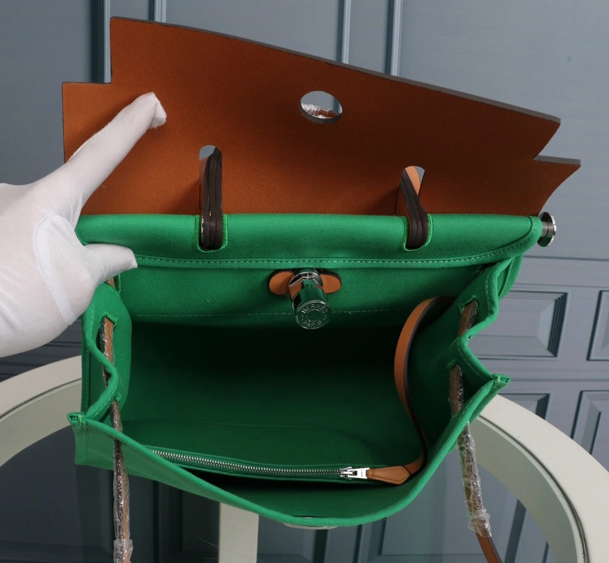 WellDesigned 9111 Hermes AAA Quality Handbags For Women