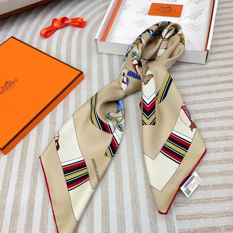 WellDesigned 9193 Hermes Silk Squares