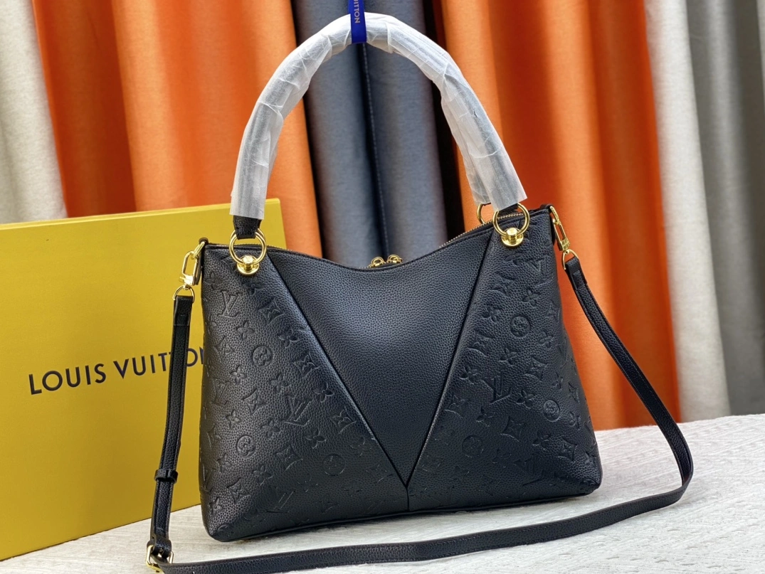 WellDesigned 939 Louis Vuitton AAA Quality Handbags For Women