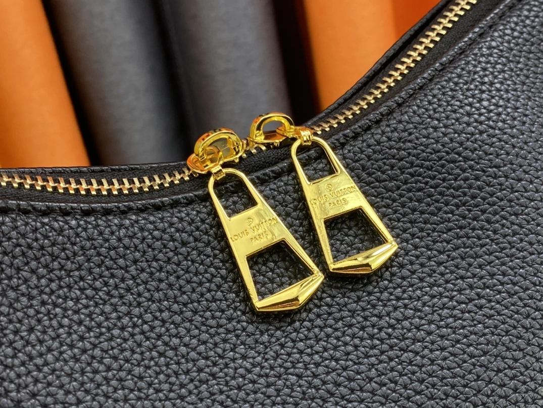 WellDesigned 939 Louis Vuitton AAA Quality Handbags For Women