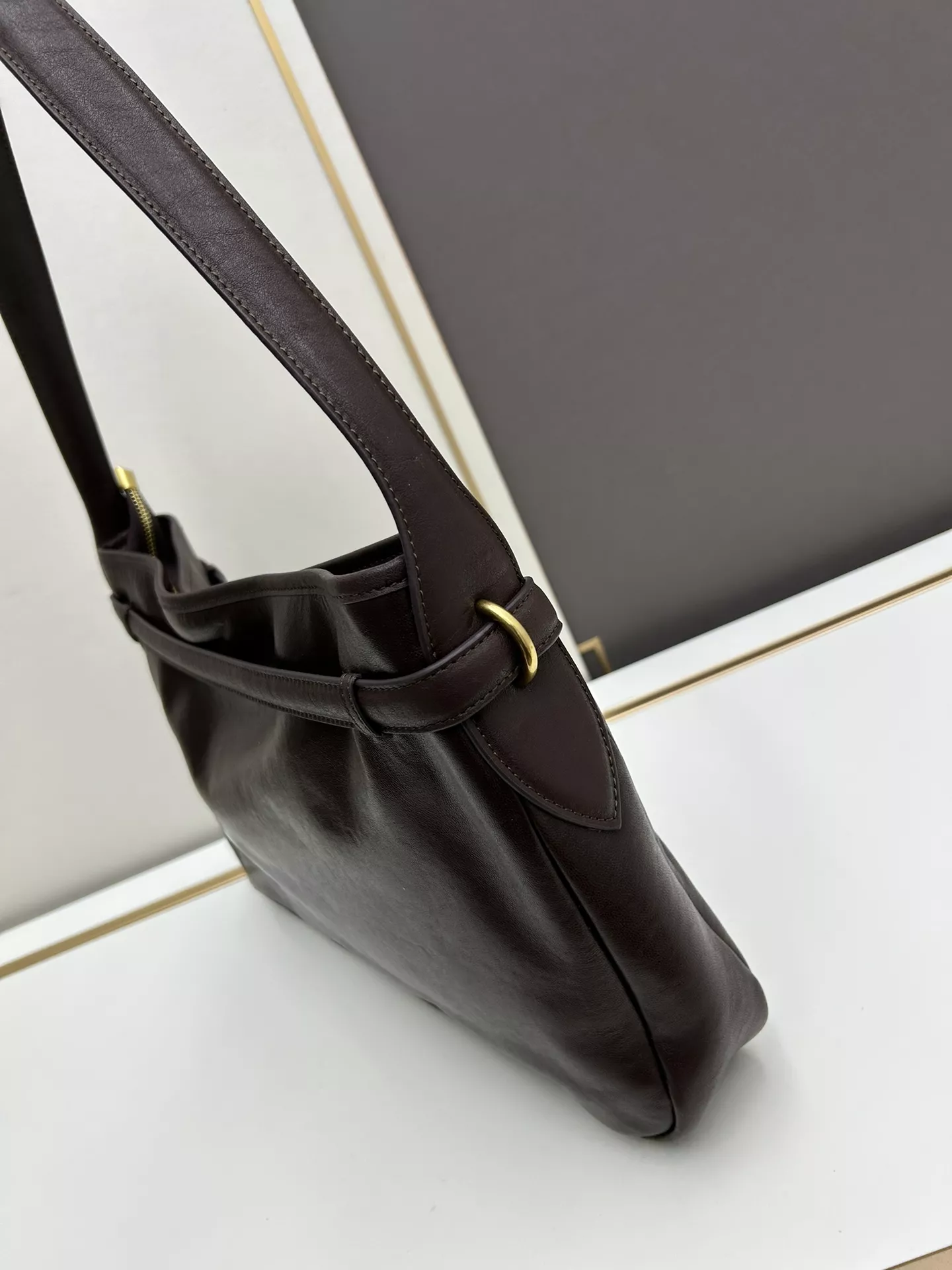WellDesigned 9391 MIU MIU AAA Quality Shoulder Bags For Women