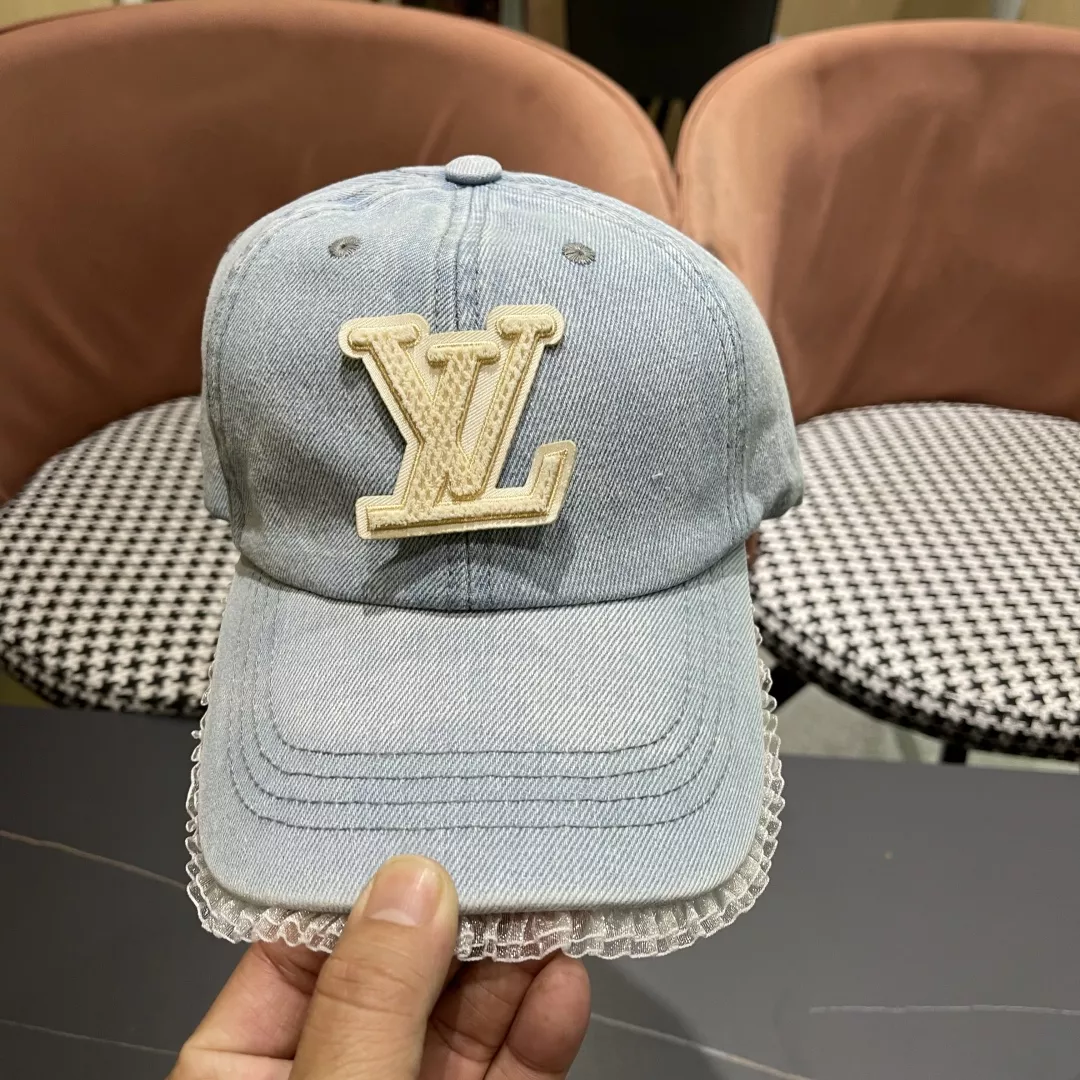 WellDesigned 9435 Louis Vuitton LV Caps