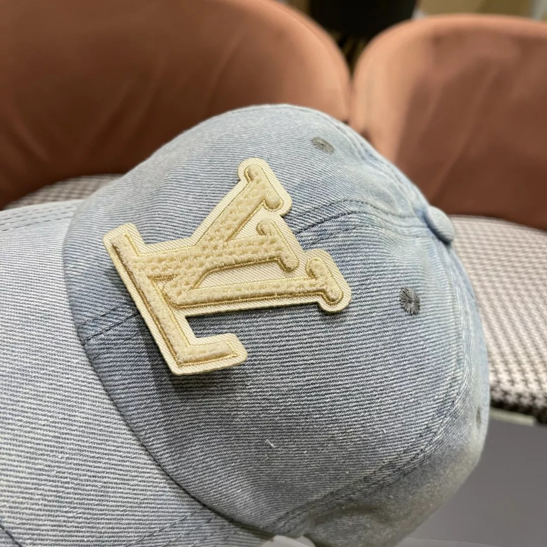 WellDesigned 9435 Louis Vuitton LV Caps
