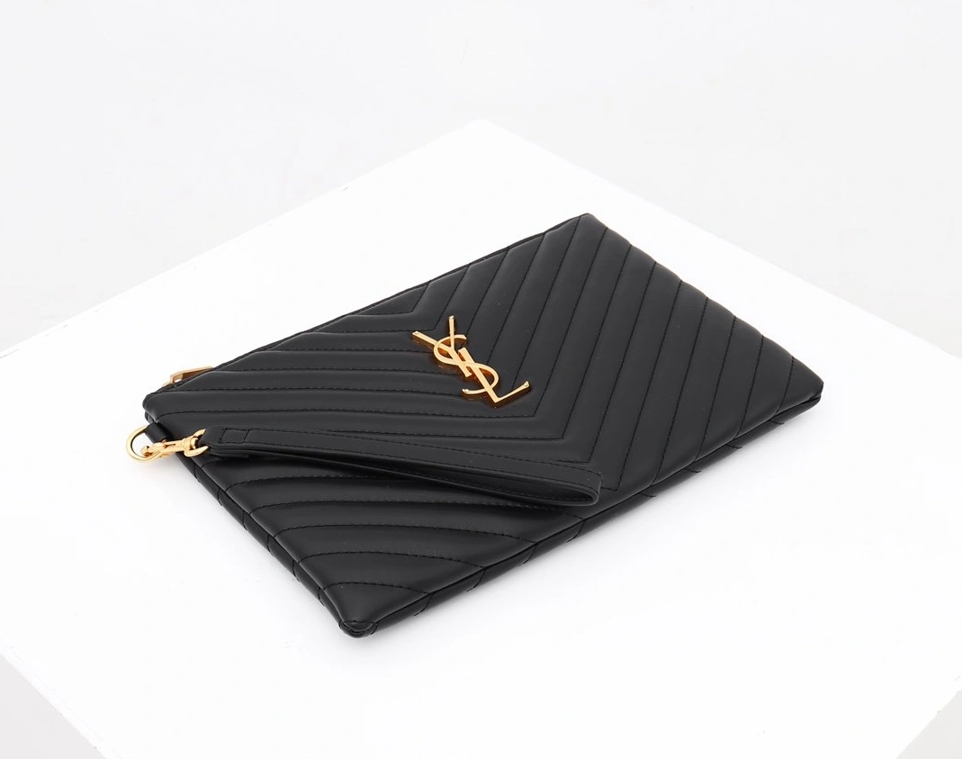WellDesigned 9445 Yves Saint Laurent AAA Wallets For Women