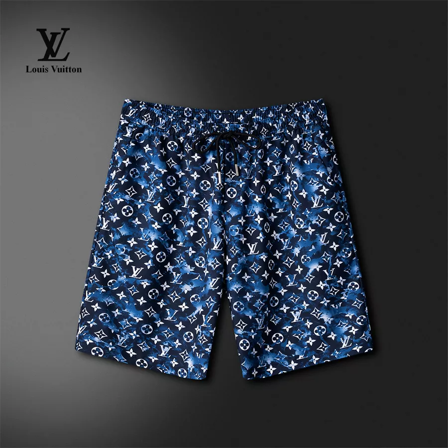 WellDesigned 9620 Louis Vuitton LV Tracksuits Short Sleeved For Men