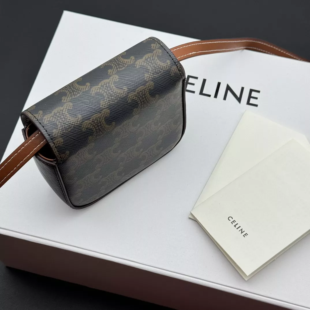 WellDesigned 9679 Celine Wallets