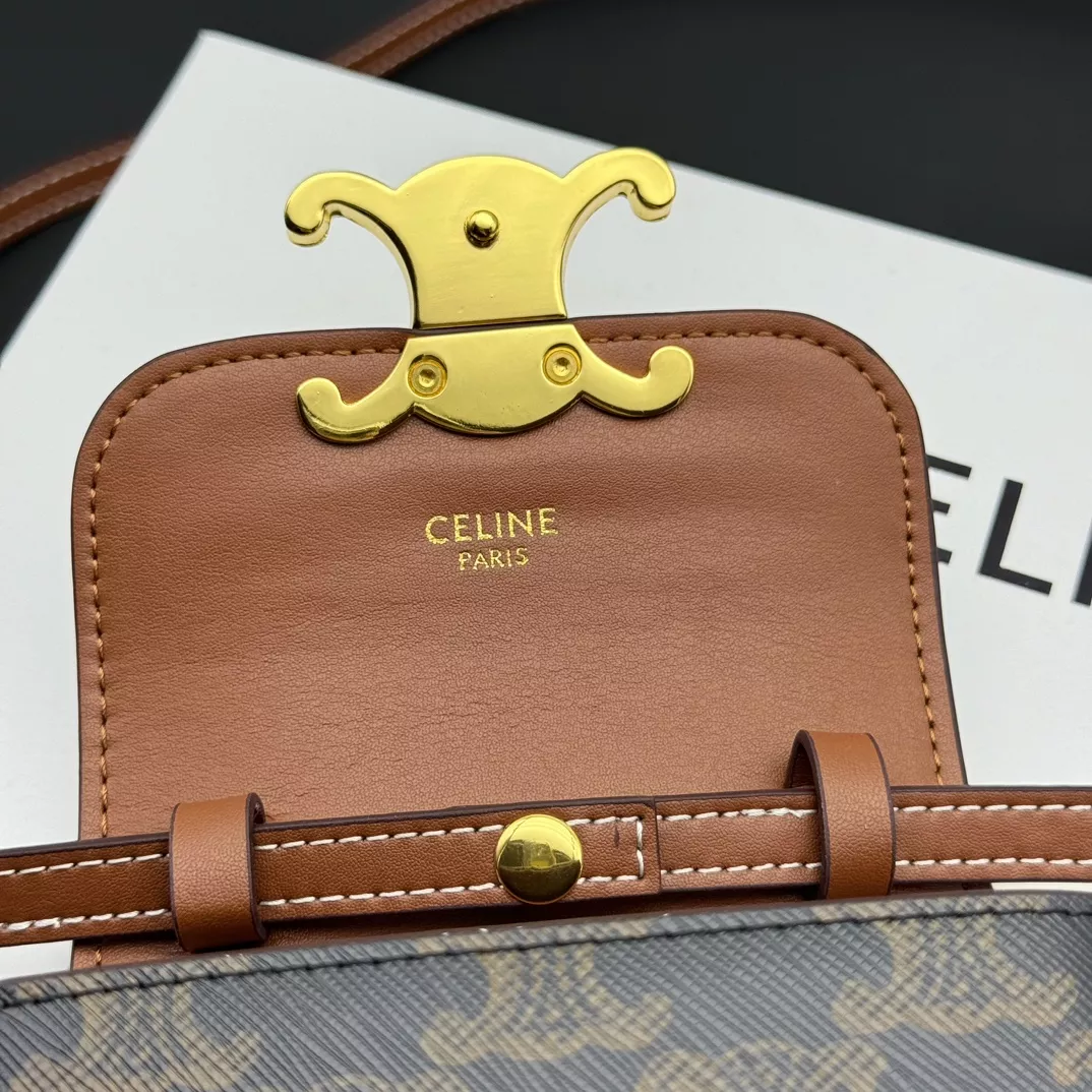 WellDesigned 9679 Celine Wallets