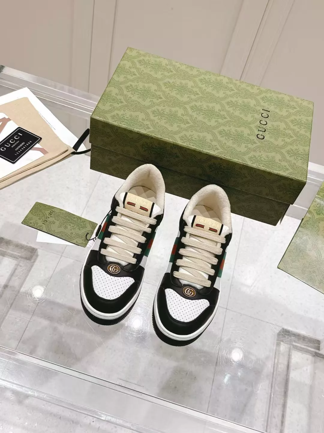 WellDesigned 9900 Gucci Casual Shoes For Women