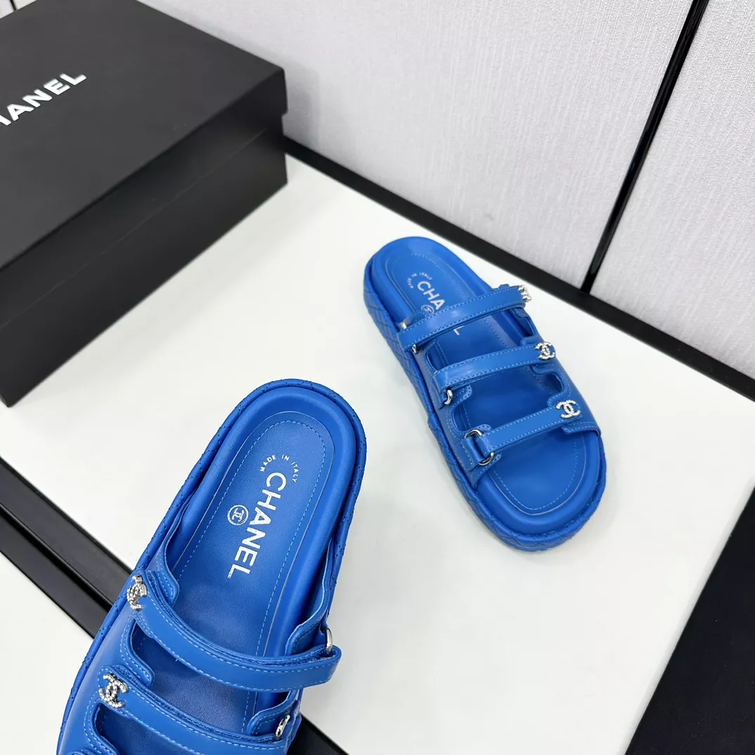 WellDesigned 992 Chanel Slippers For Women