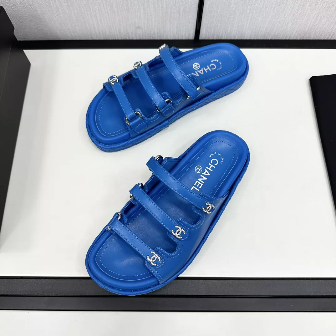 WellDesigned 992 Chanel Slippers For Women