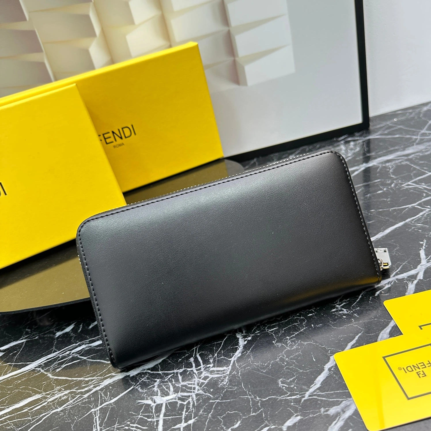 WellDesigned 992 Fendi Wallets For Unisex