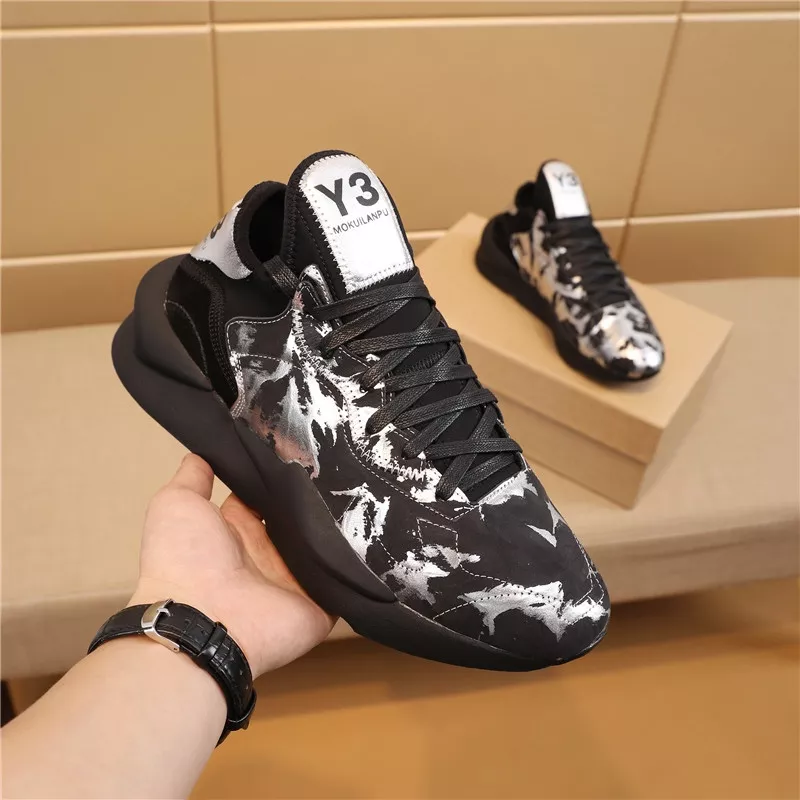Y-3 Casual Shoes For Men Sleek 5638