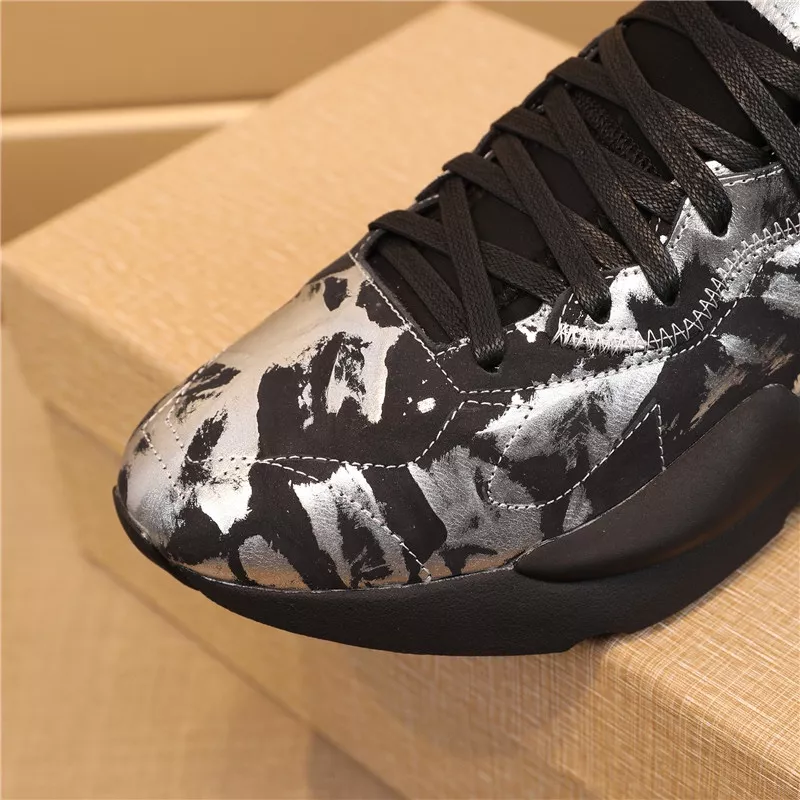 Y-3 Casual Shoes For Men Sleek 5638