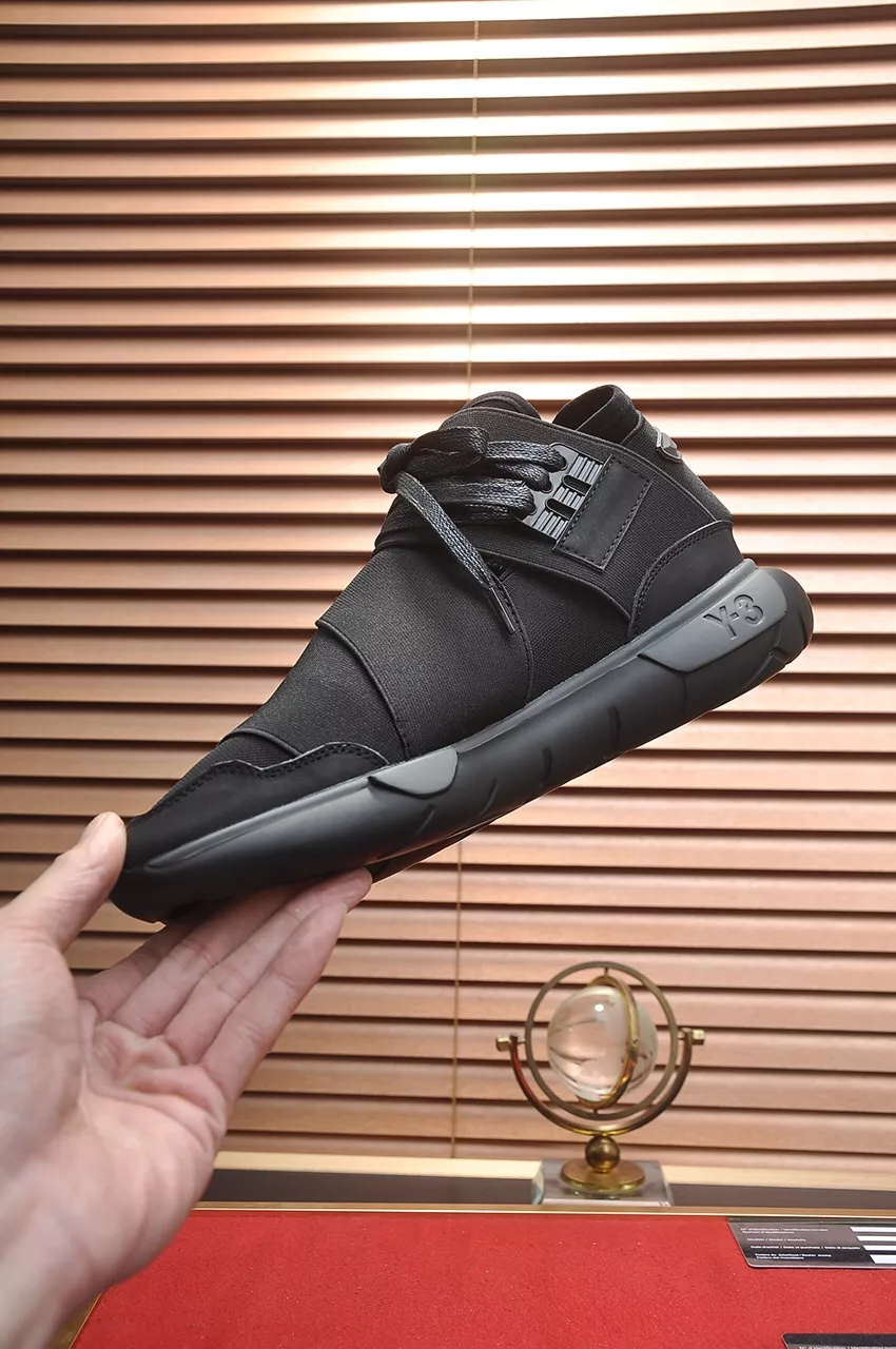 Y-3 Casual Shoes For Men Vibrant 3605