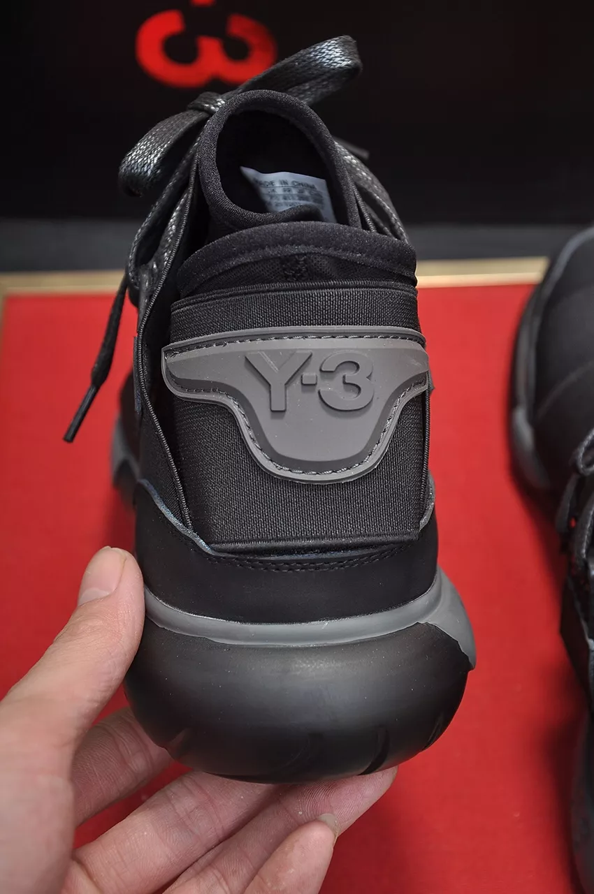 Y-3 Casual Shoes For Men Vibrant 3605