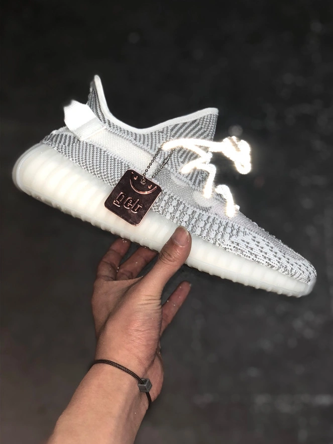 Yeezy Casual Shoes For Men Minimalist 428