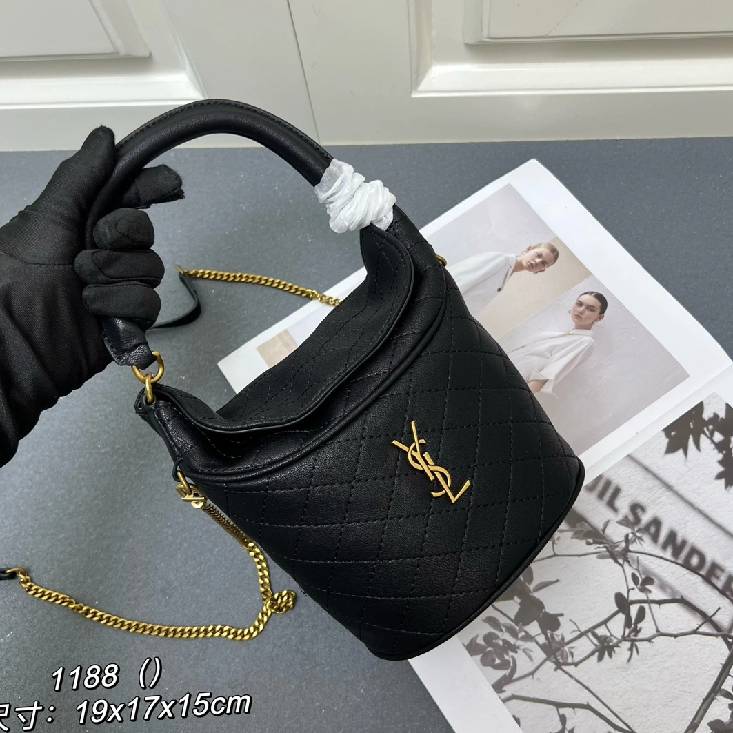 Yves Saint Laurent AAA Quality Handbags For Women Bold 4726