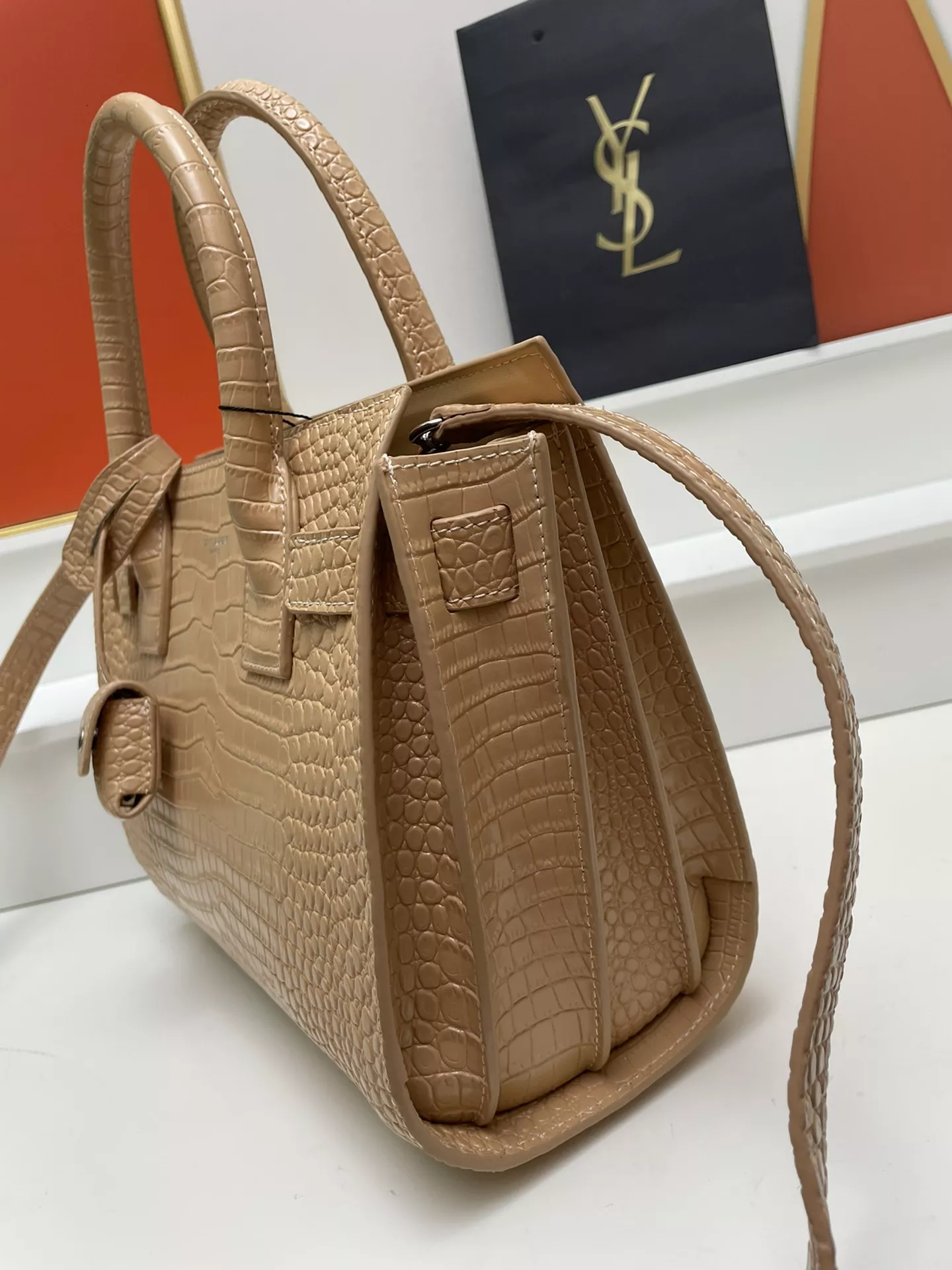 Yves Saint Laurent AAA Quality Handbags For Women NewStyle 5542