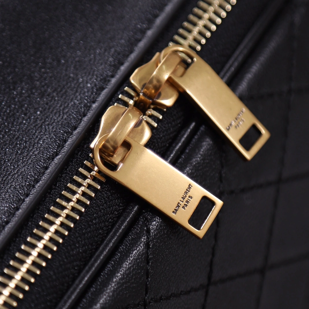 Yves Saint Laurent AAA Quality Handbags For Women SportInspired 4473