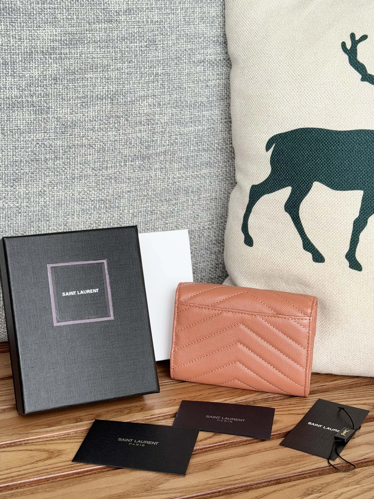 Yves Saint Laurent AAA Quality Wallets AllSeason 3373