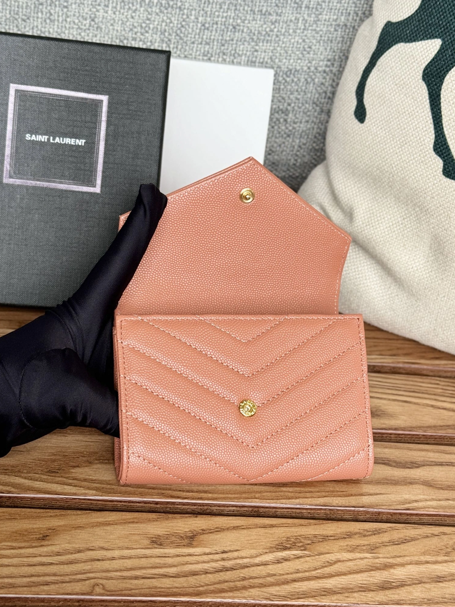 Yves Saint Laurent AAA Quality Wallets AllSeason 3373