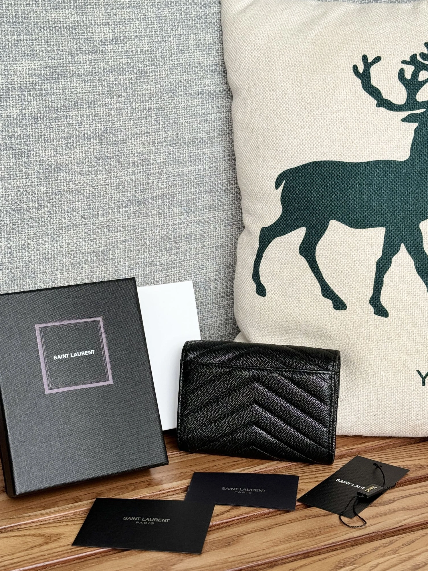 Yves Saint Laurent AAA Quality Wallets Classic 3222