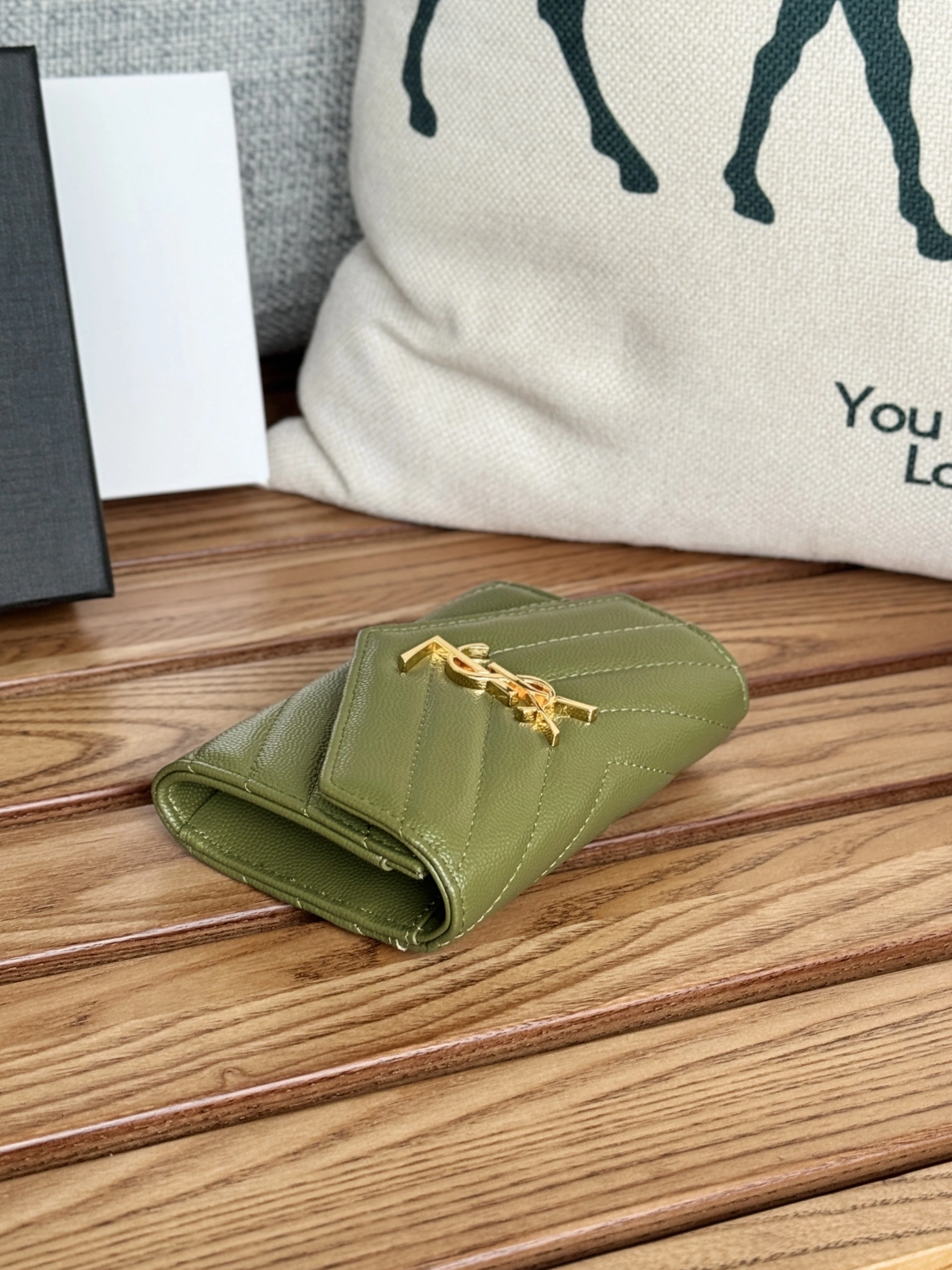 Yves Saint Laurent AAA Quality Wallets EyeCatching 1031