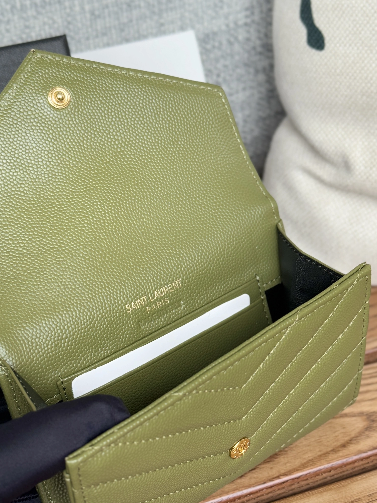 Yves Saint Laurent AAA Quality Wallets EyeCatching 1031