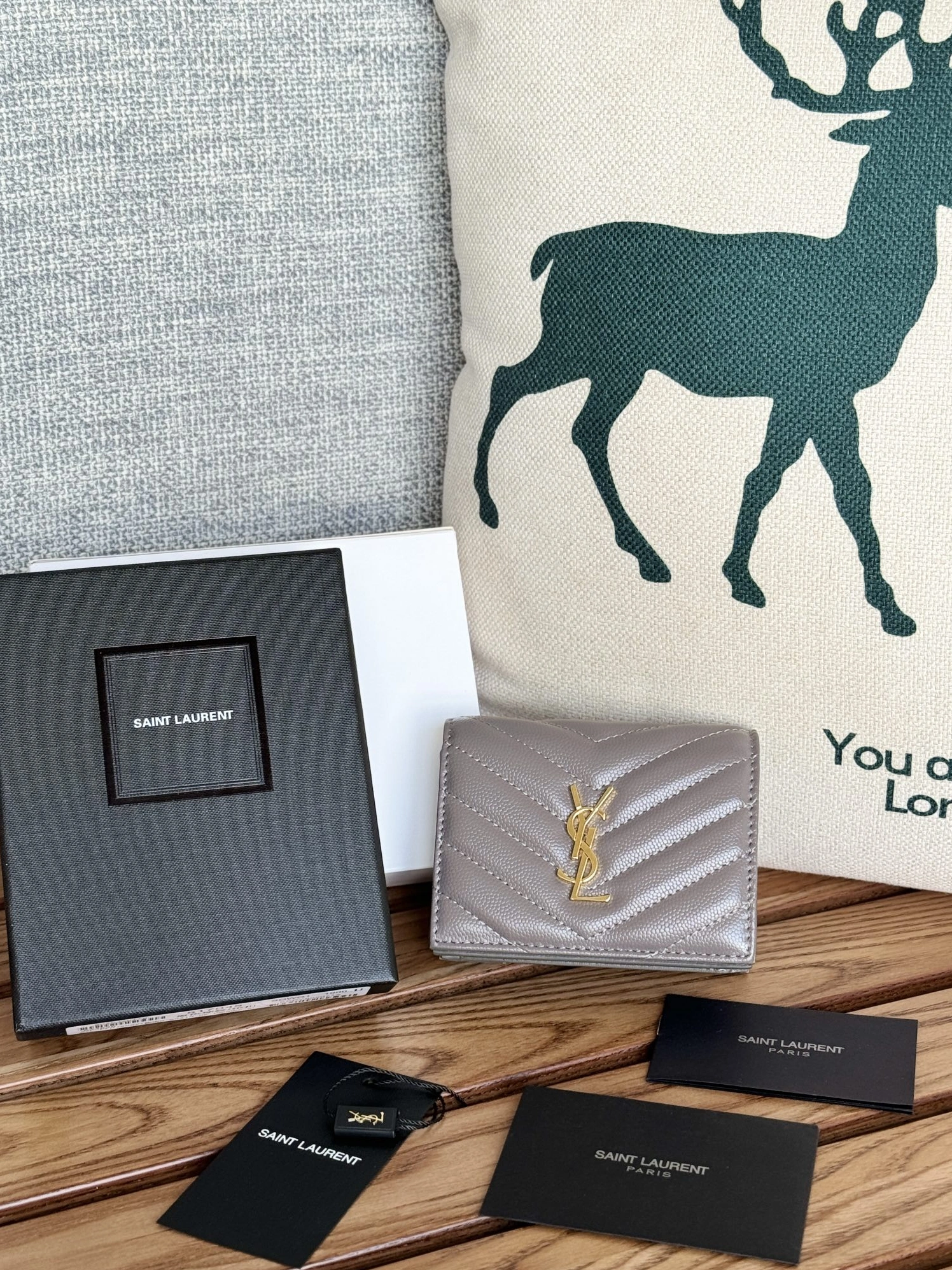 Yves Saint Laurent AAA Quality Wallets Flexible 1230