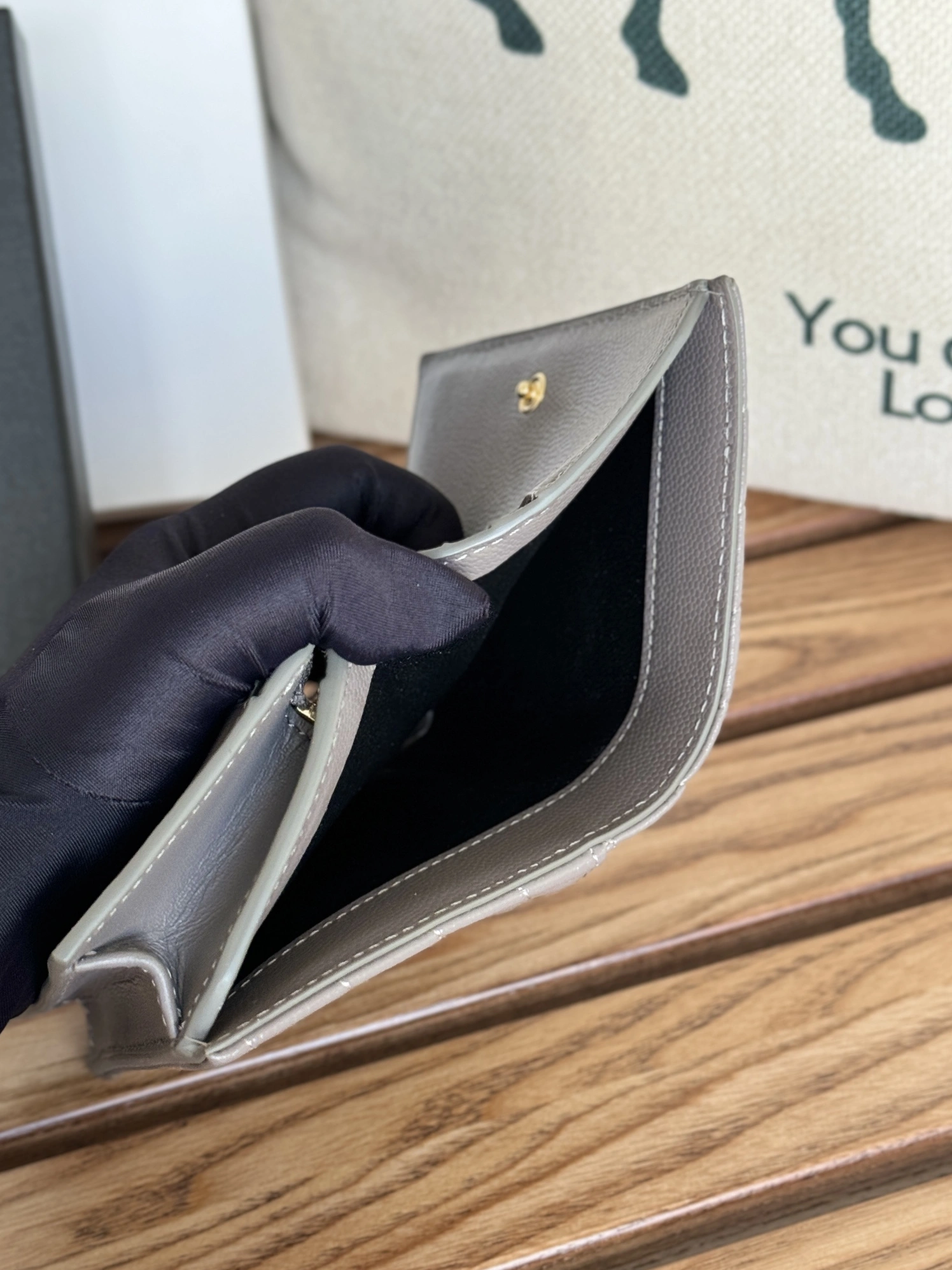 Yves Saint Laurent AAA Quality Wallets Flexible 1230