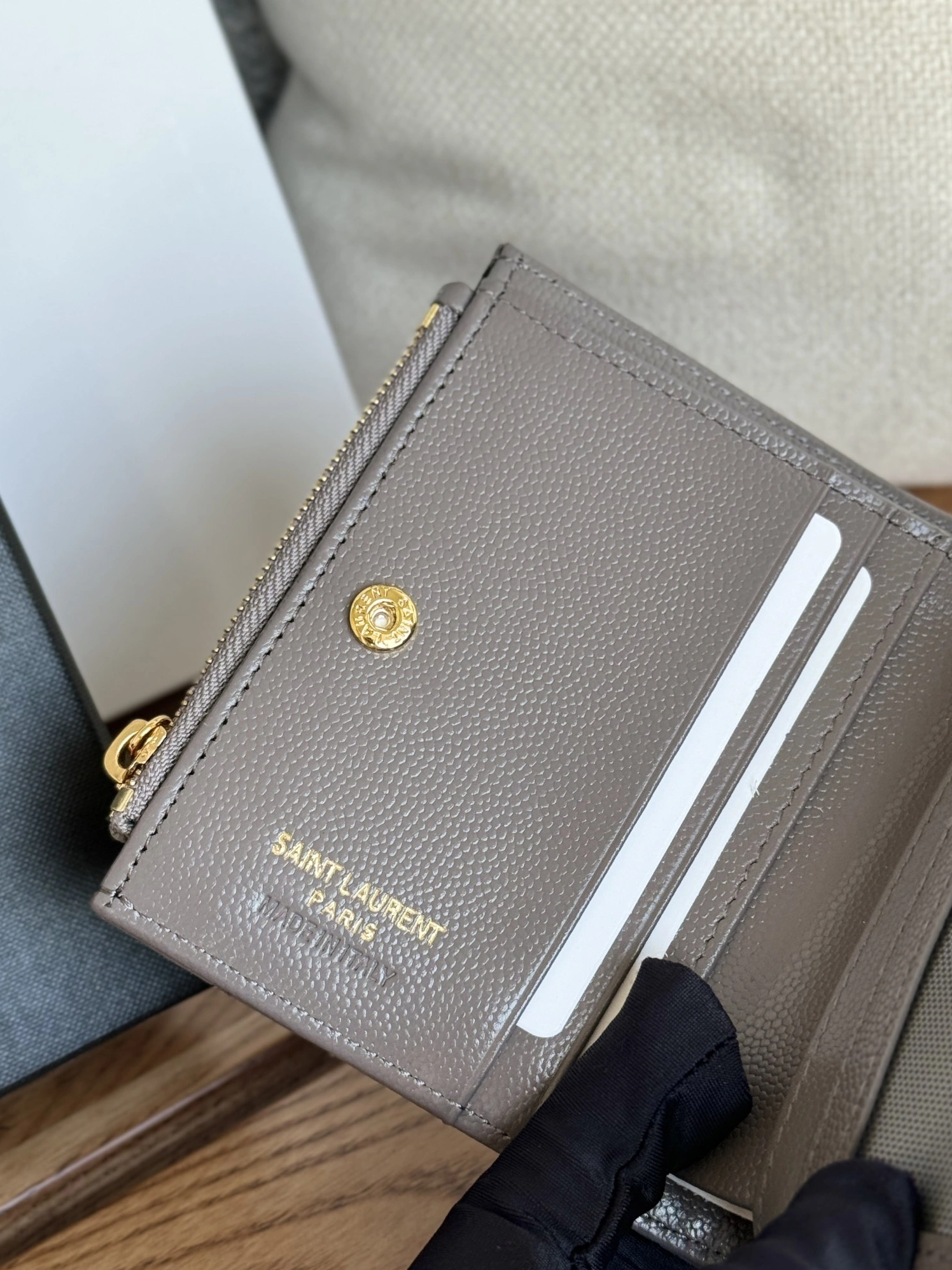 Yves Saint Laurent AAA Quality Wallets StreetReady 1350