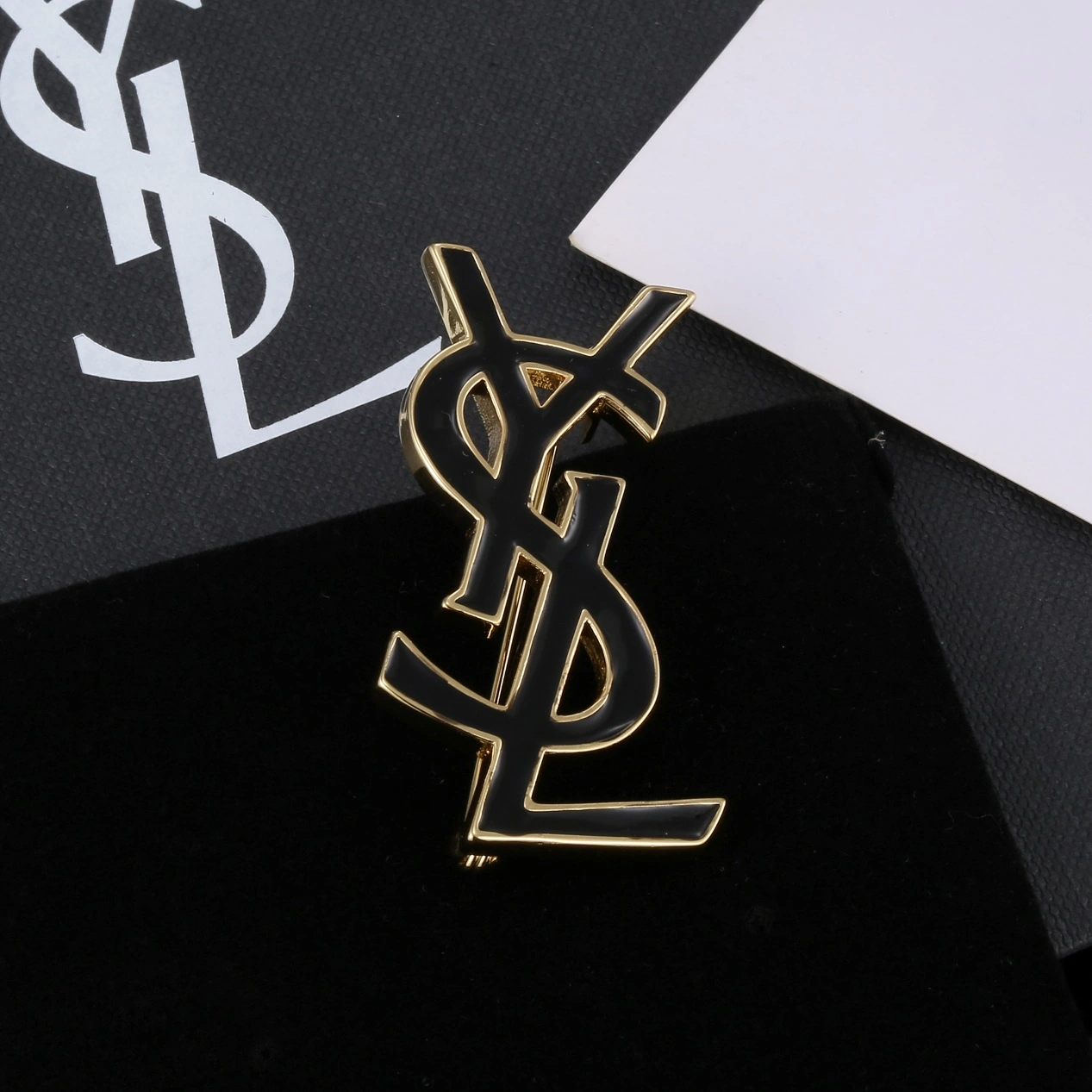 Yves Saint Laurent Brooches For Women Minimalist 5555